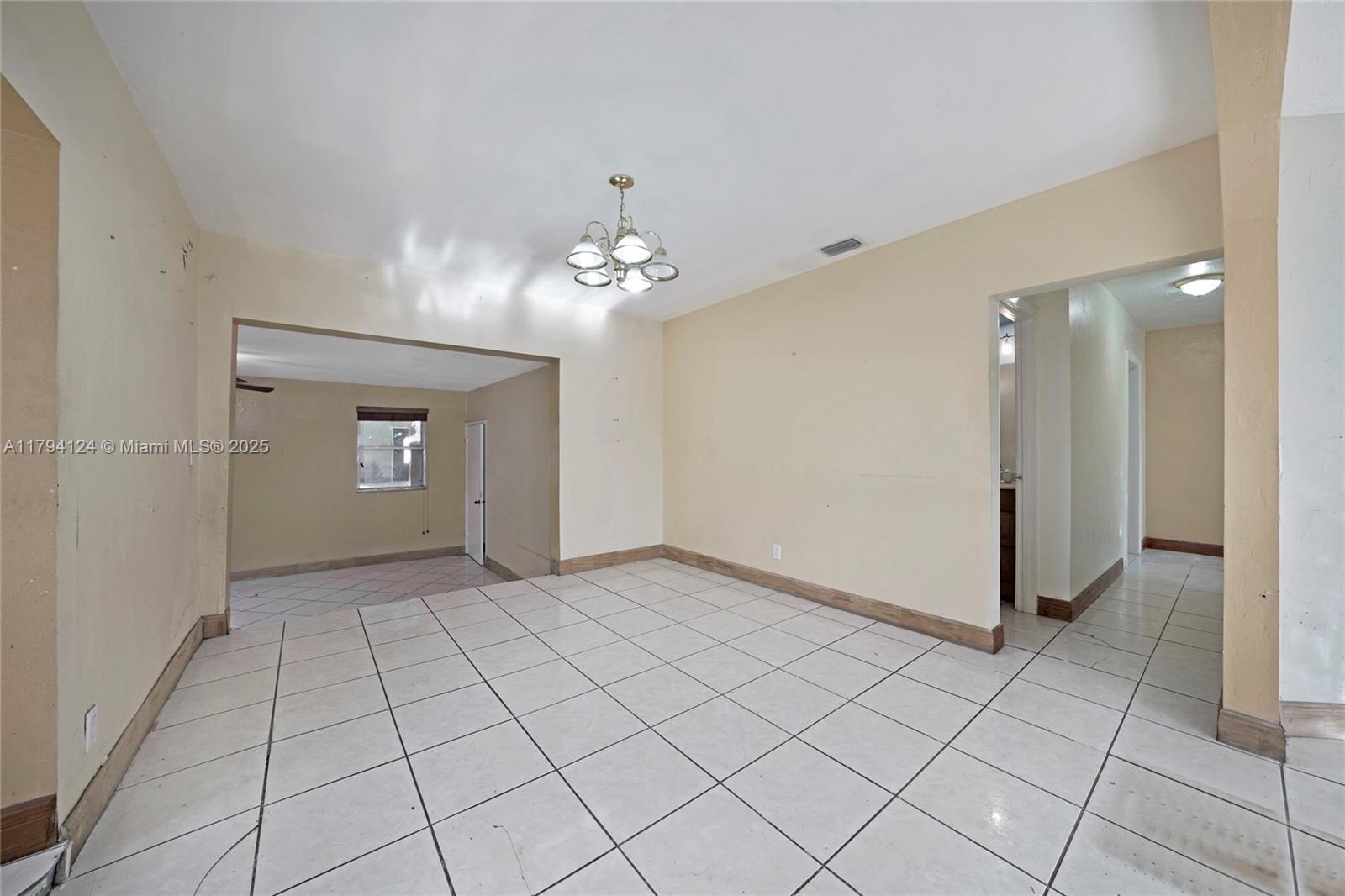 4241 West 1st Avenue Hialeah, FL 33012 - Photo 8 of 33