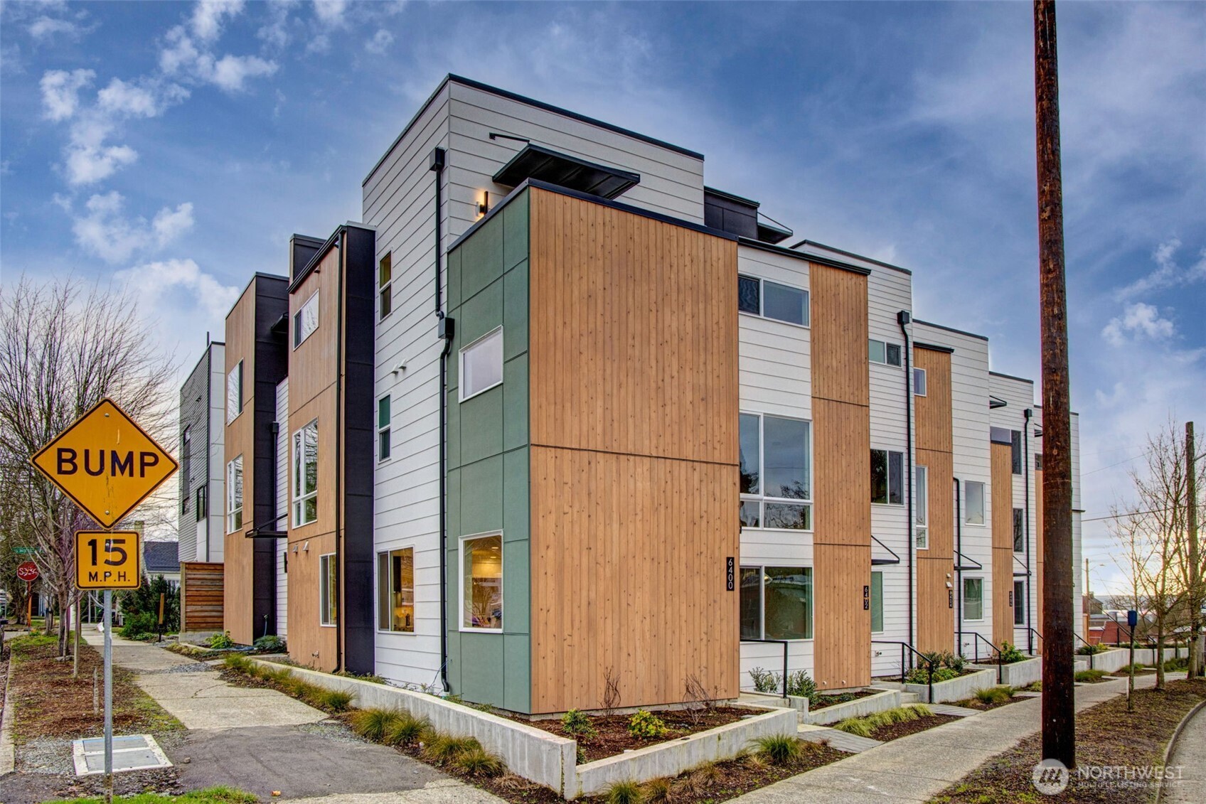 6400 Fauntleroy Way Southwest Seattle, WA 98136 - Photo 2 of 34