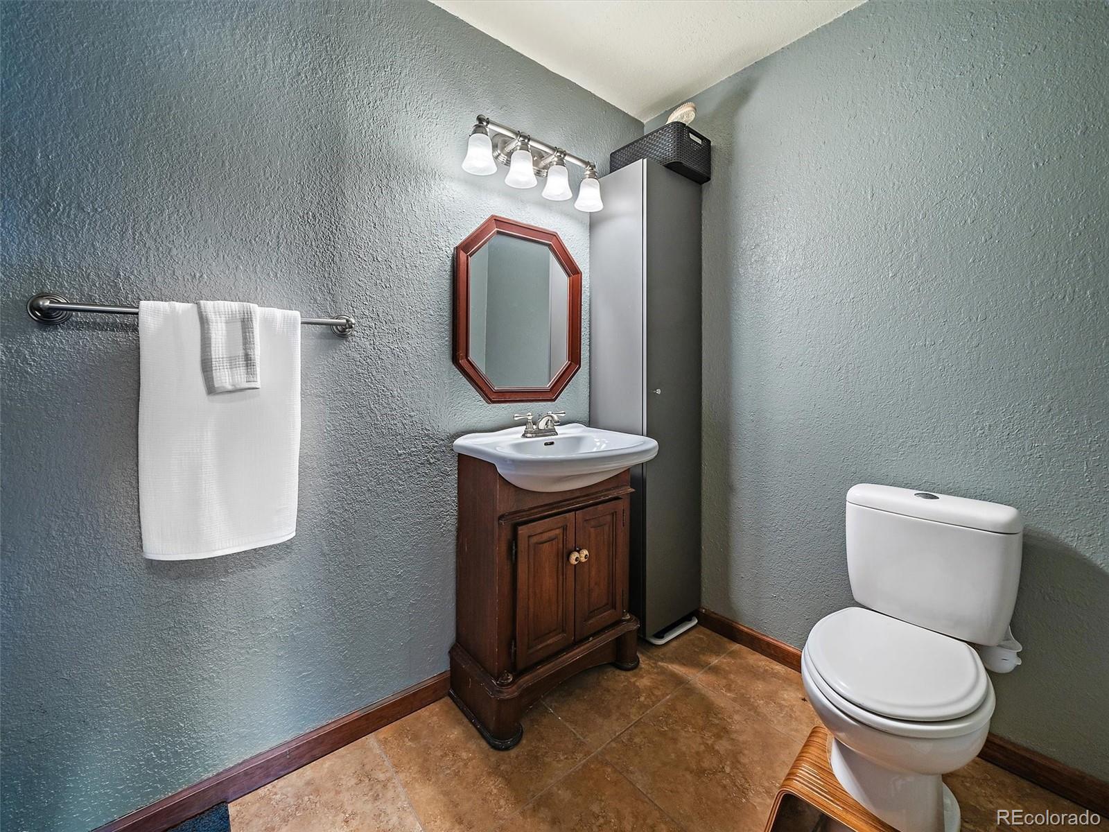 10852 Conifer Mountain Road Conifer, CO 80433 - Photo 16 of 47