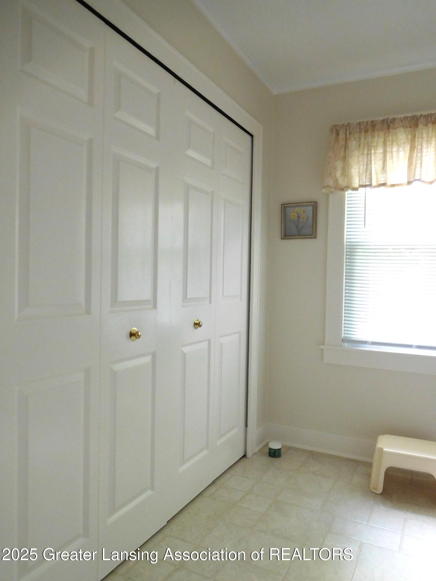 2229 Ives Road Leslie, MI 49251 - Photo 23 of 40 DSCN6096