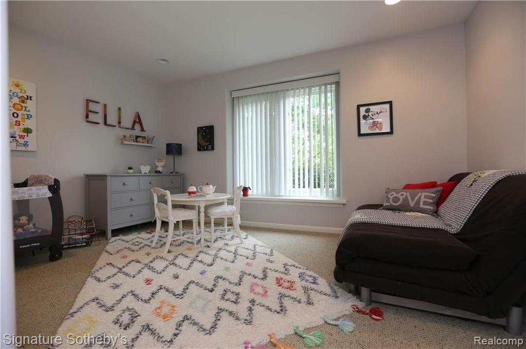 731 Stanford Circle Rochester Hills, MI 48309 - Photo 28 of 52