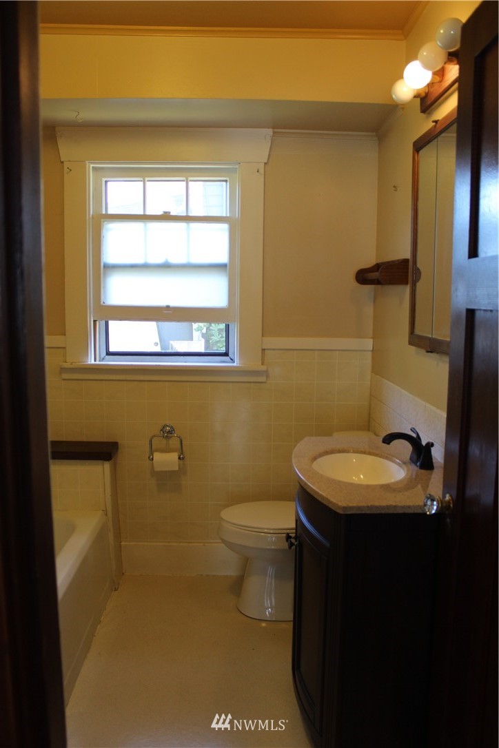428 Williams Avenue South Renton, WA 98057 - Photo 21 of 35