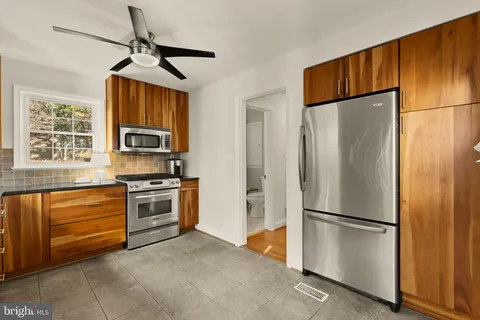 $1,398,000 | 5705 MacArthur Boulevard Northwest, Washington, DC 20016