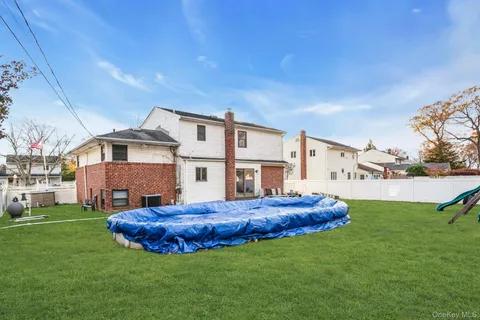 $899,000 | 22 Schuyler Drive, Commack, NY 11725