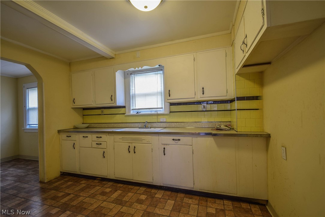 1152 Pomona Road Cleveland Heights, OH 44121 - Photo 4 of 22