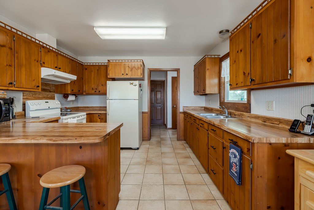 1554 Dinosaur Ranch Road Harper, TX 78631 - Photo 9 of 18 Gallery Image 9