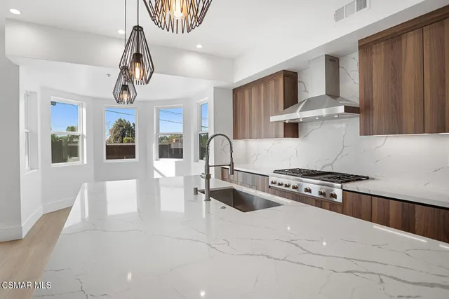 $2,129,000 | 315 Toyon Court, Thousand Oaks, CA 91362