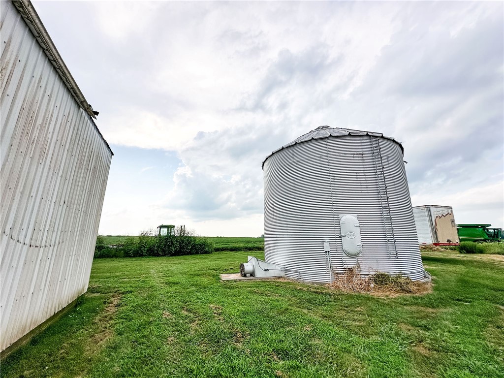16481 Hadley Road Sumner, IL 62466 - Photo 34 of 45