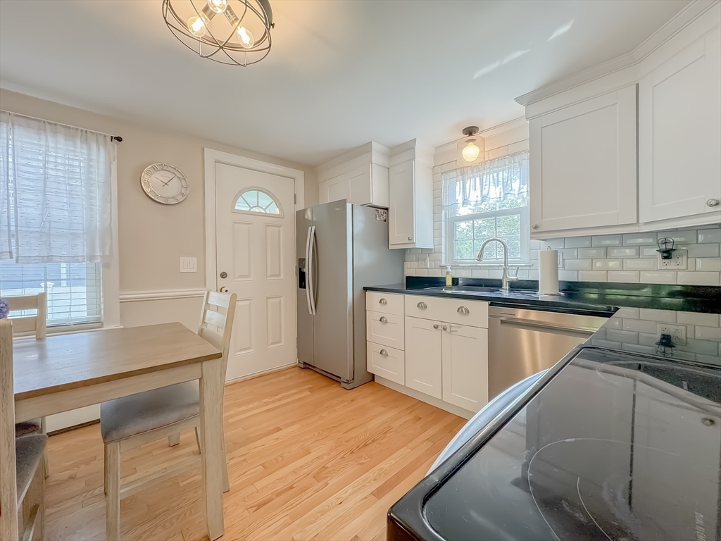 9 Reynolds Road Peabody, MA 01960 - Photo 16 of 40
