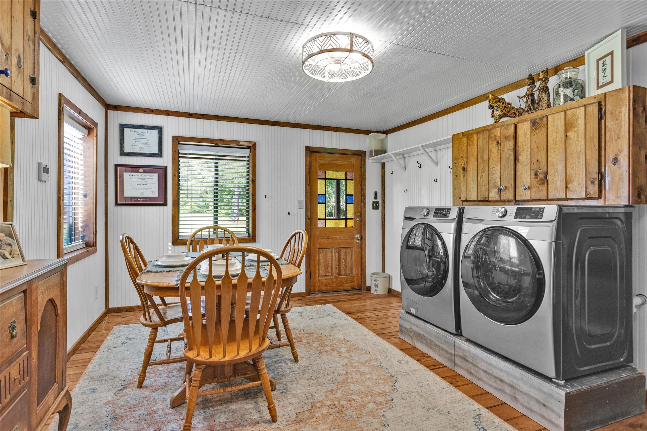 1356 Pegoda Ranch Road Groveton, TX 75845 - Photo 21 of 44 a view of a hallway with washer and dryer
