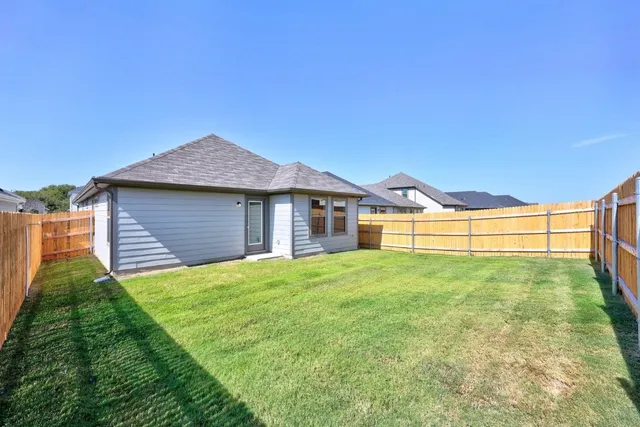a view of a tennis court