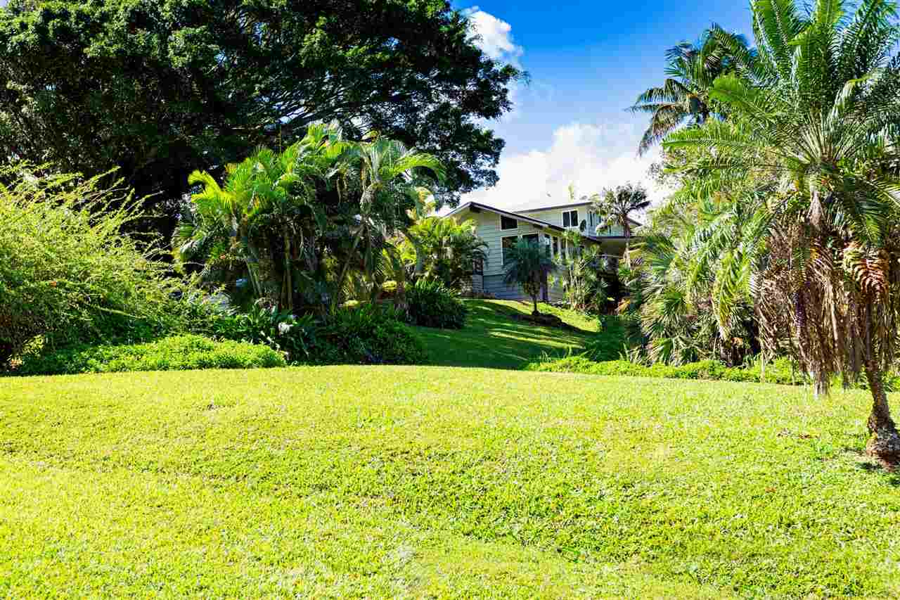 245 North Honokala Road Haiku, HI 96708 - Photo 10 of 17 a view of an outdoor space and a yard