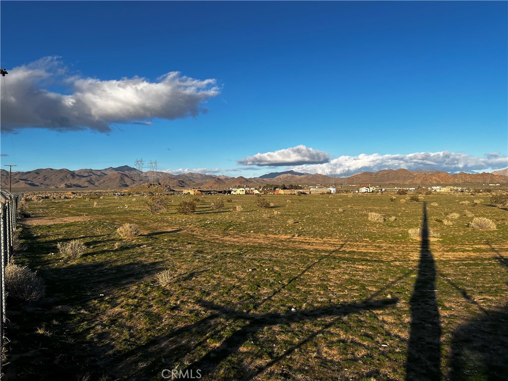 33520 Haynes Road Lucerne Valley, CA 92356 - Photo 8 of 9 a view of lake view and mountain