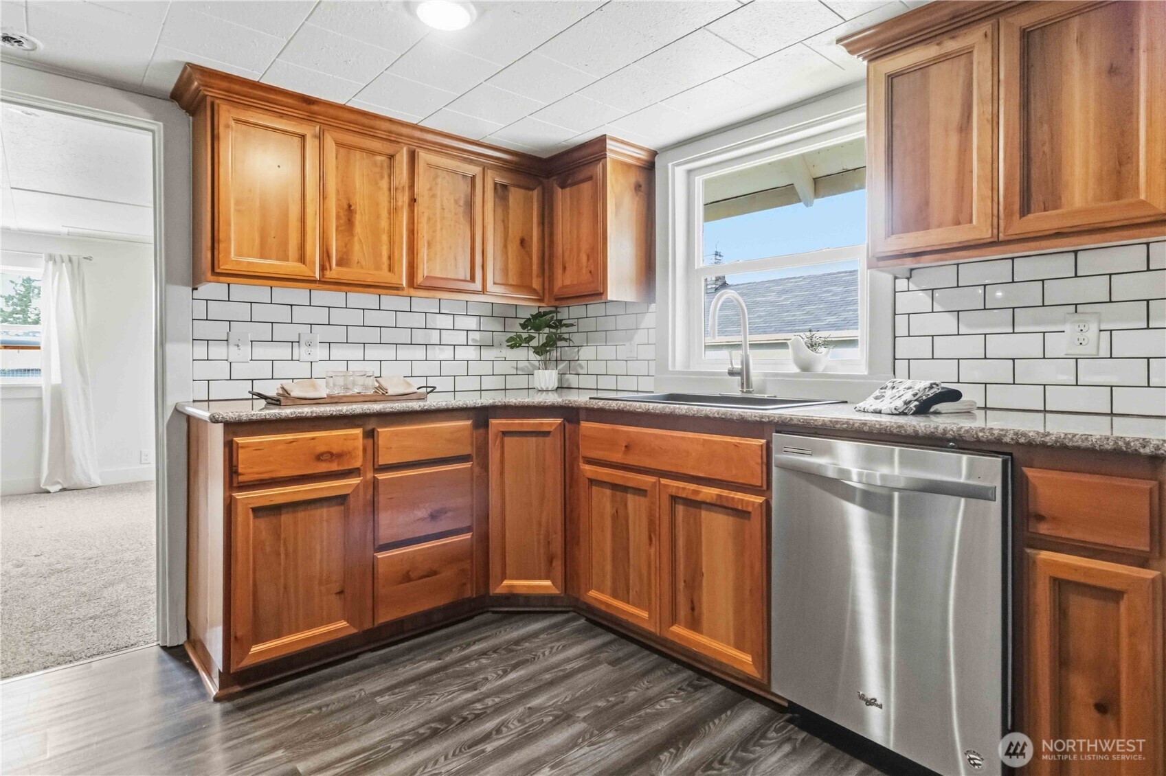 3007 Columbia Heights Road Longview, WA 98632 - Photo 11 of 33