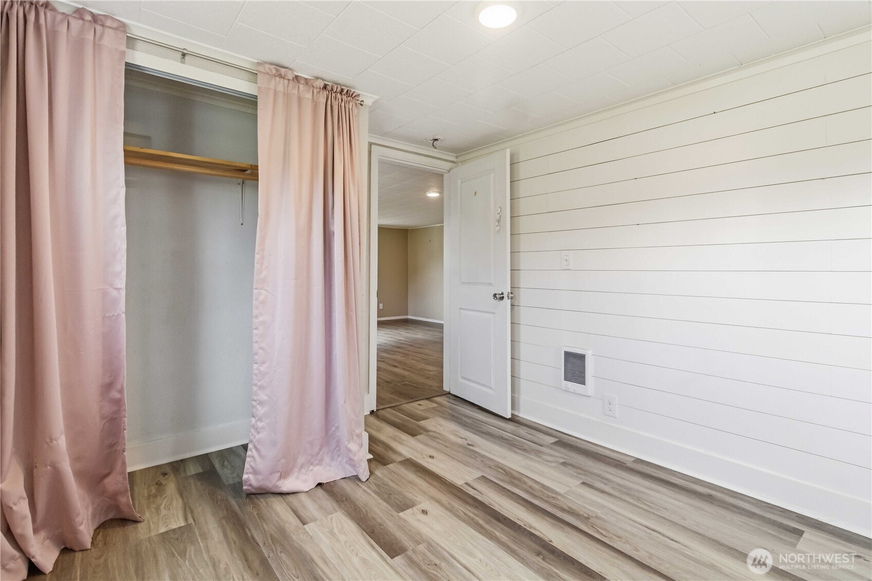 3007 Columbia Heights Road Longview, WA 98632 - Photo 20 of 33