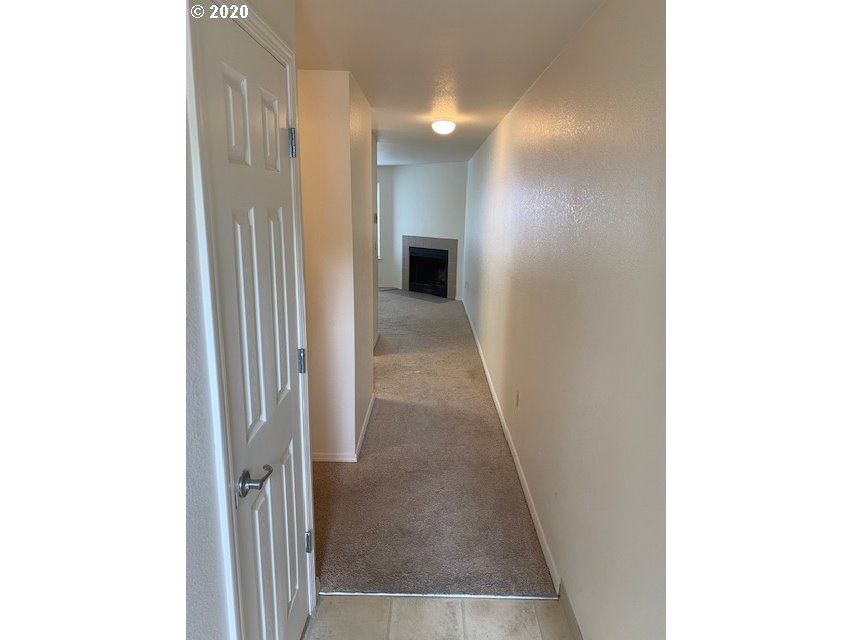 17564 Northwest Springville Road, Unit H3 Portland, OR 97229 - Photo 2 of 11 Gallery Image 2