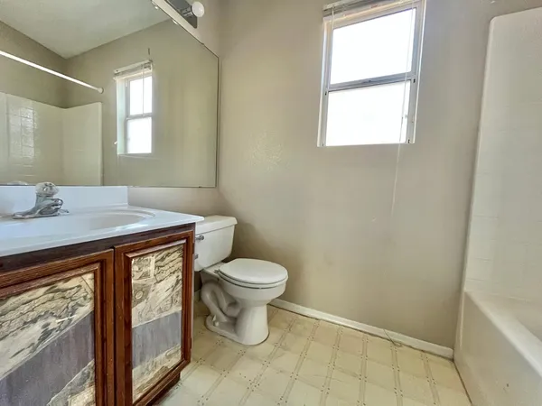 $1,850 | 7439 West Crest Lane, Glendale, AZ 85310