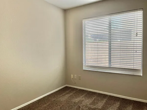 $1,850 | 7439 West Crest Lane, Glendale, AZ 85310