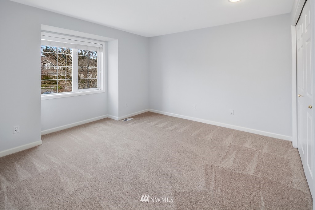 20817 39th Drive Southeast Bothell, WA 98021 - Photo 22 of 25 Gallery Image 22