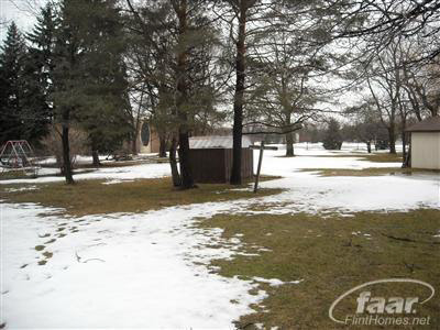 1046 South Graham Road Flint, MI 48532 - Photo 24 of 24 20165929-23.JPG
