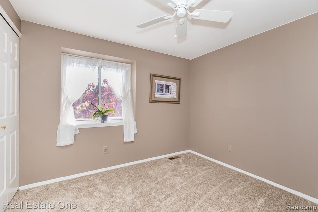 2326 Highsplint Drive Rochester, MI 48307 - Photo 22 of 32 BEDROOM #2