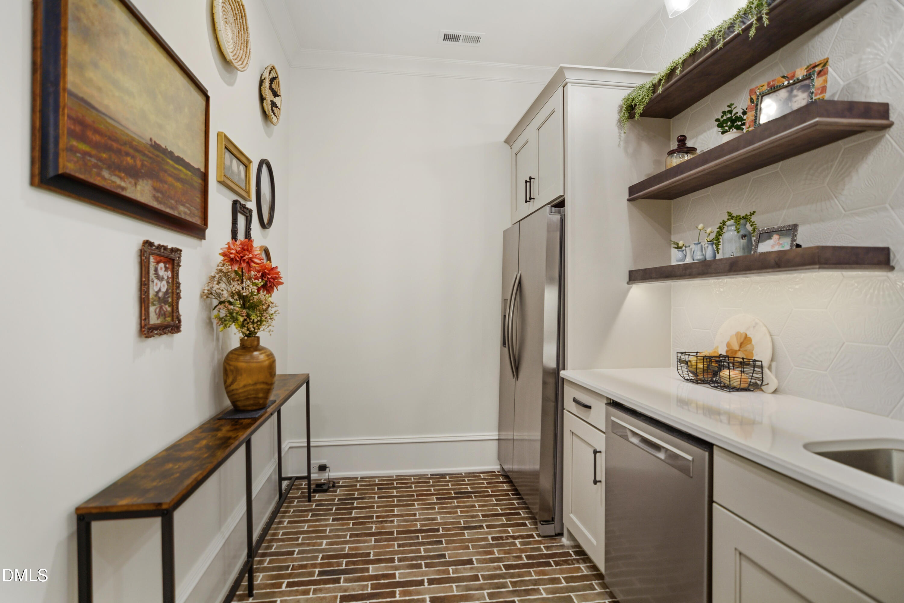 1509 Kirkby Lane Raleigh, NC 27614 - Photo 34 of 72 037