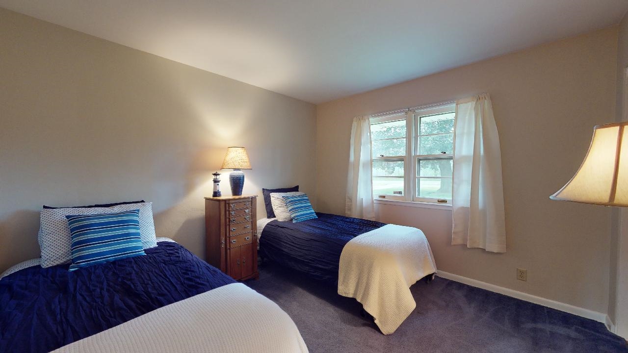 23573 Brick Road South Bend, IN 46628 - Photo 13 of 32 Gallery Image 13