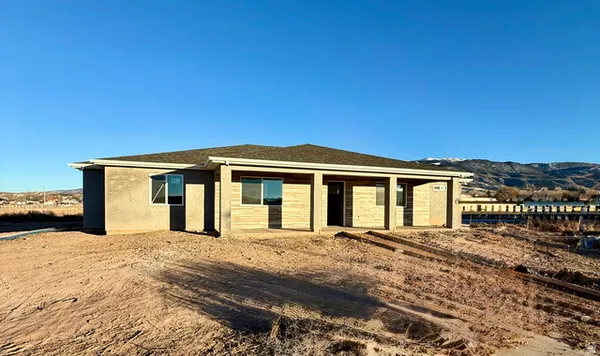 $450,000 | 985 Winchester Drive, Enoch, UT 84721