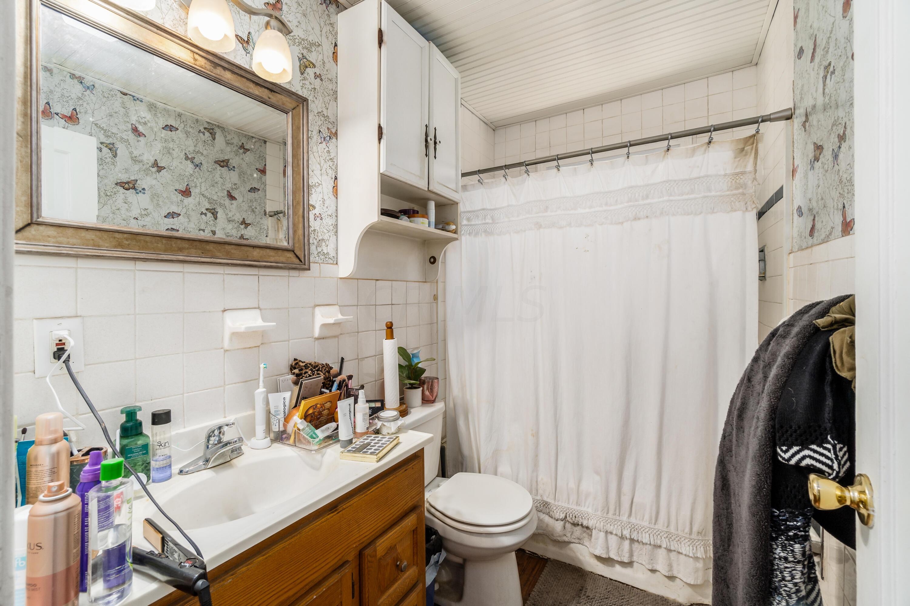 1807 Huy Road Columbus, OH 43224 - Photo 16 of 24 Gallery Image 16