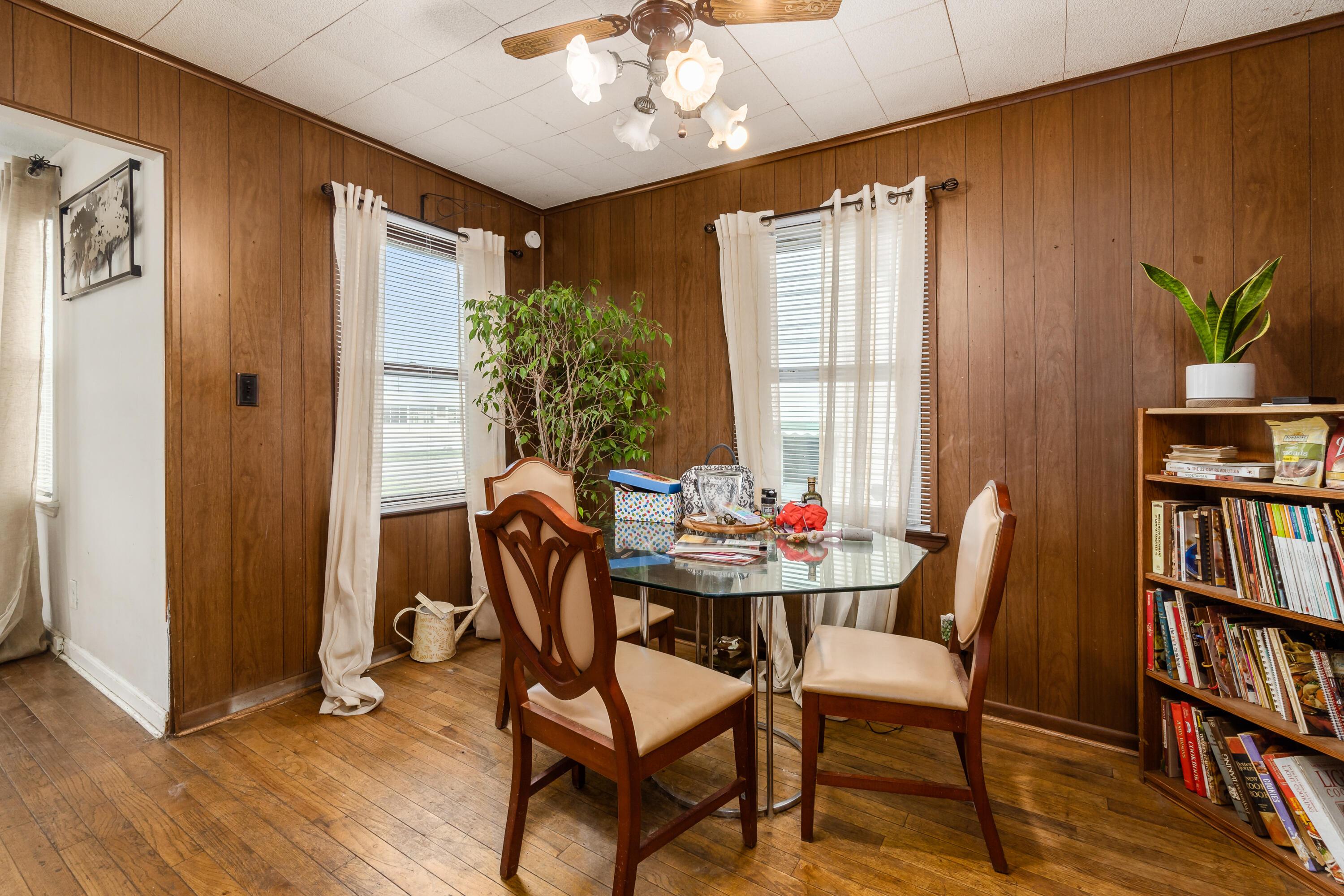 1807 Huy Road Columbus, OH 43224 - Photo 6 of 24 Gallery Image 6
