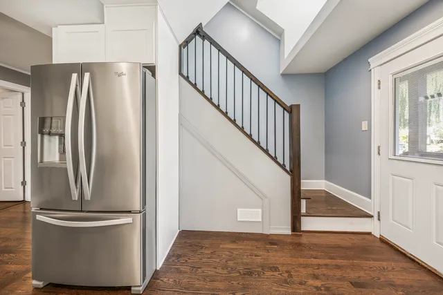 $364,900 | 9725 Normandy Avenue, Oak Lawn, IL 60453