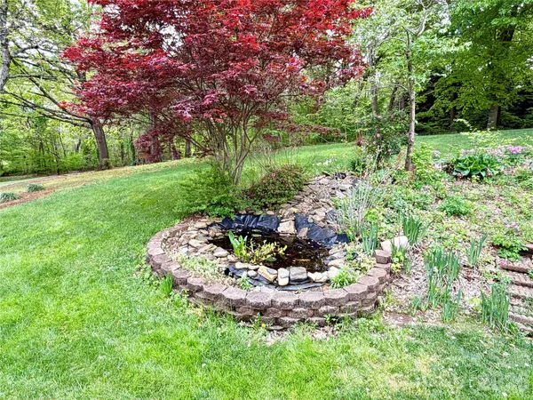 $635,000 | 5954 Rathlin Court Northwest, Concord, NC 28027