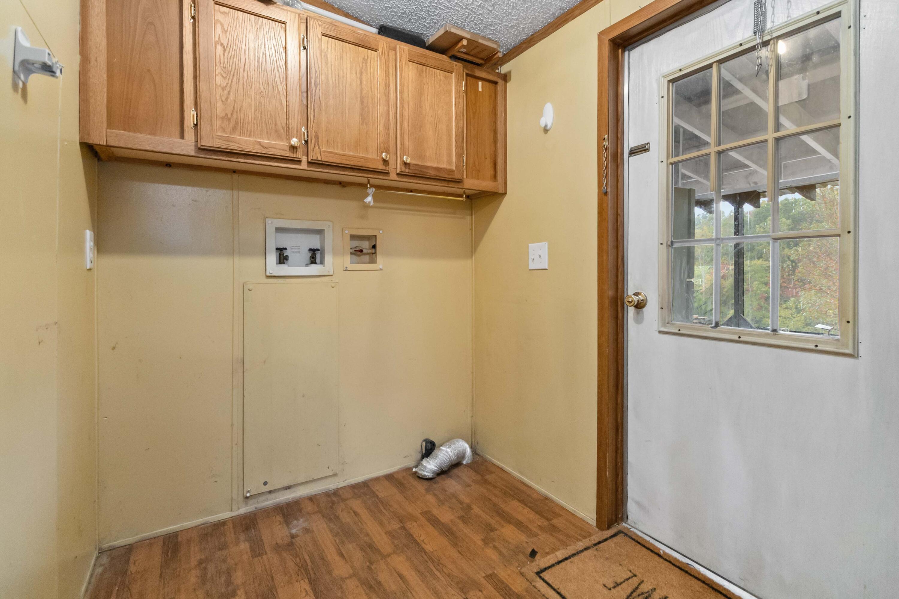 959 Sallys Branch Road East London, KY 40741 - Photo 18 of 44 017