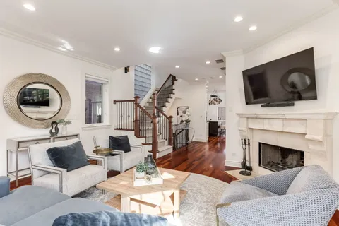 $1,390,000 | 2320 West Charleston Street, Chicago, IL 60647