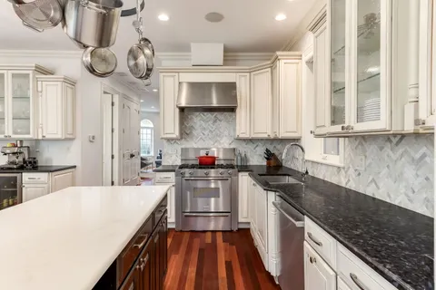 $1,390,000 | 2320 West Charleston Street, Chicago, IL 60647