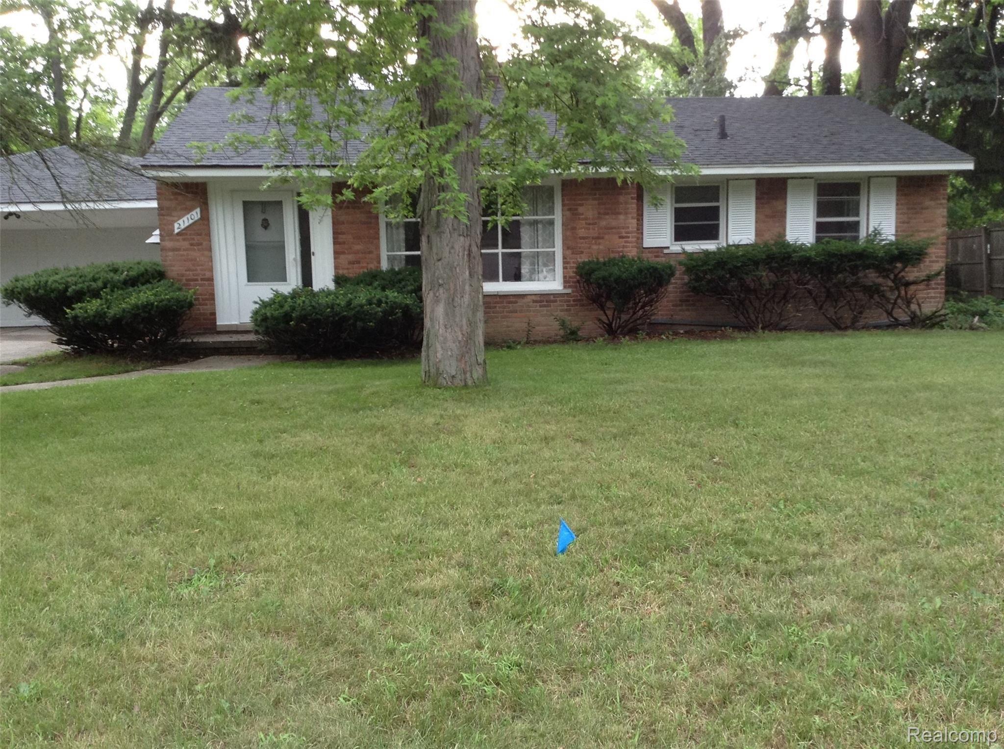 21101 Greenview Road Southfield, MI 48075 - Photo 2 of 28 31.jpg