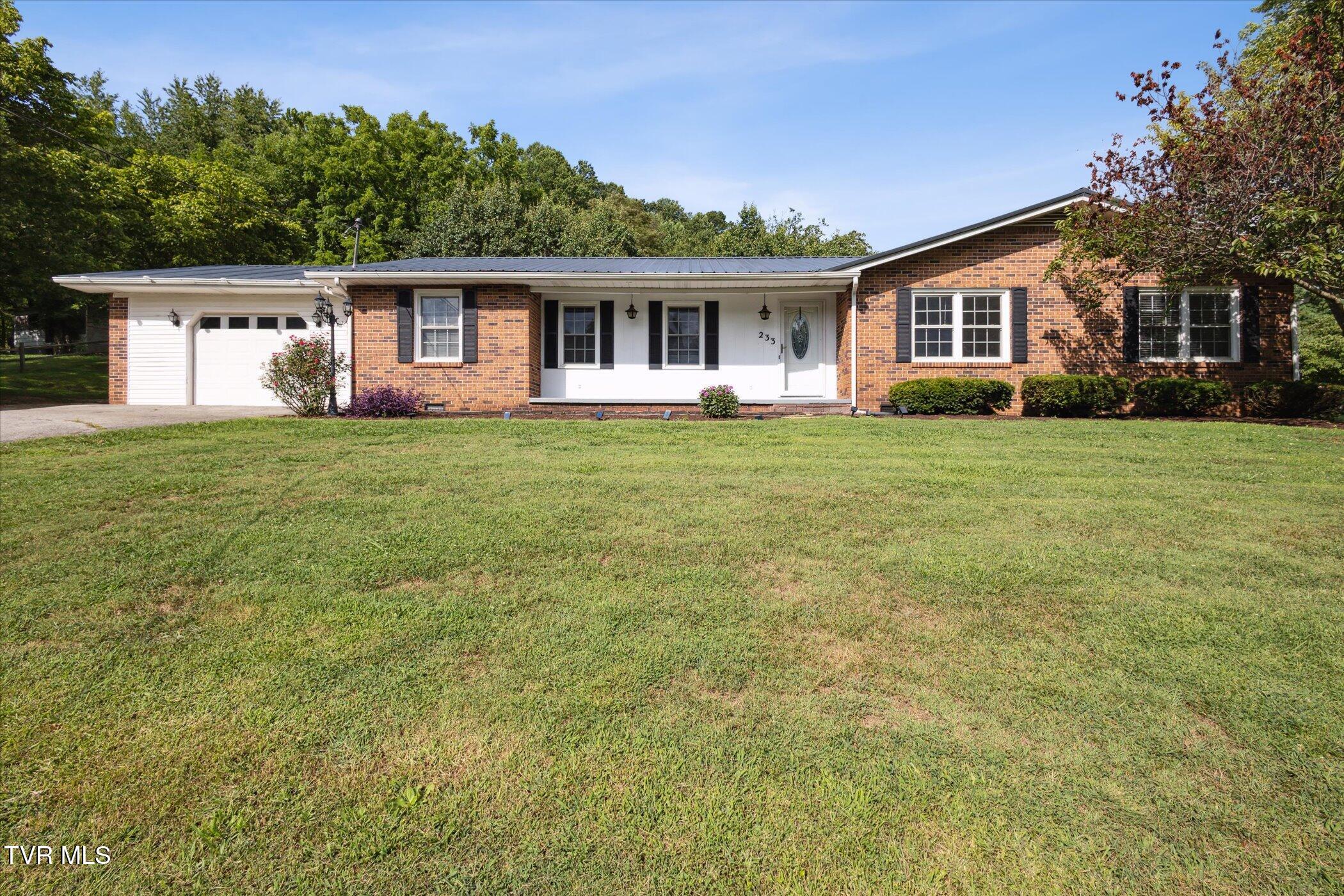 233 Lucy Road Kingsport, TN 37660 - Photo 33 of 40 03-233-Lucy-Rd-Kingsport-TN-37660-Window