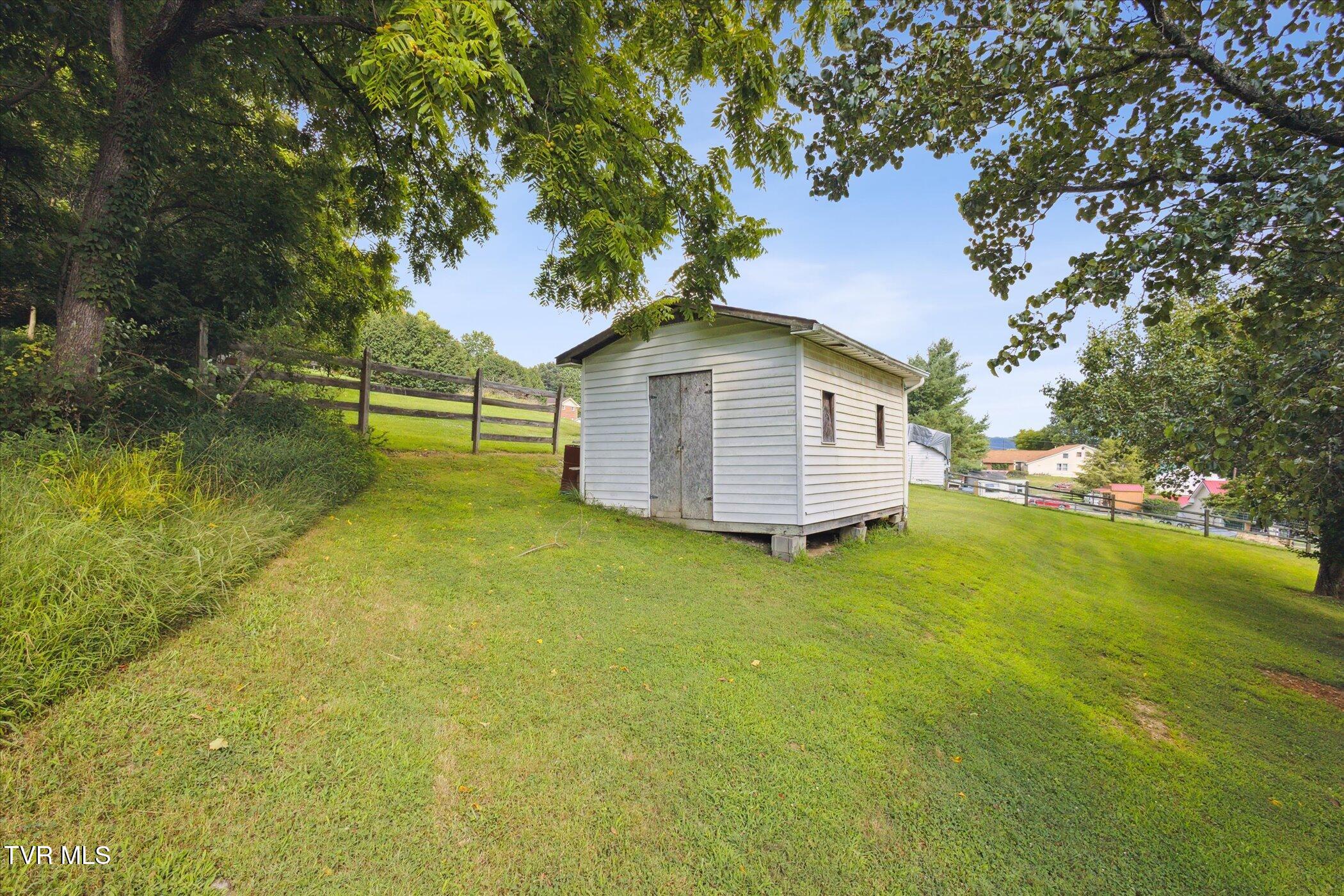 233 Lucy Road Kingsport, TN 37660 - Photo 39 of 40 39-233-Lucy-Rd-Kingsport-TN-37660-Window