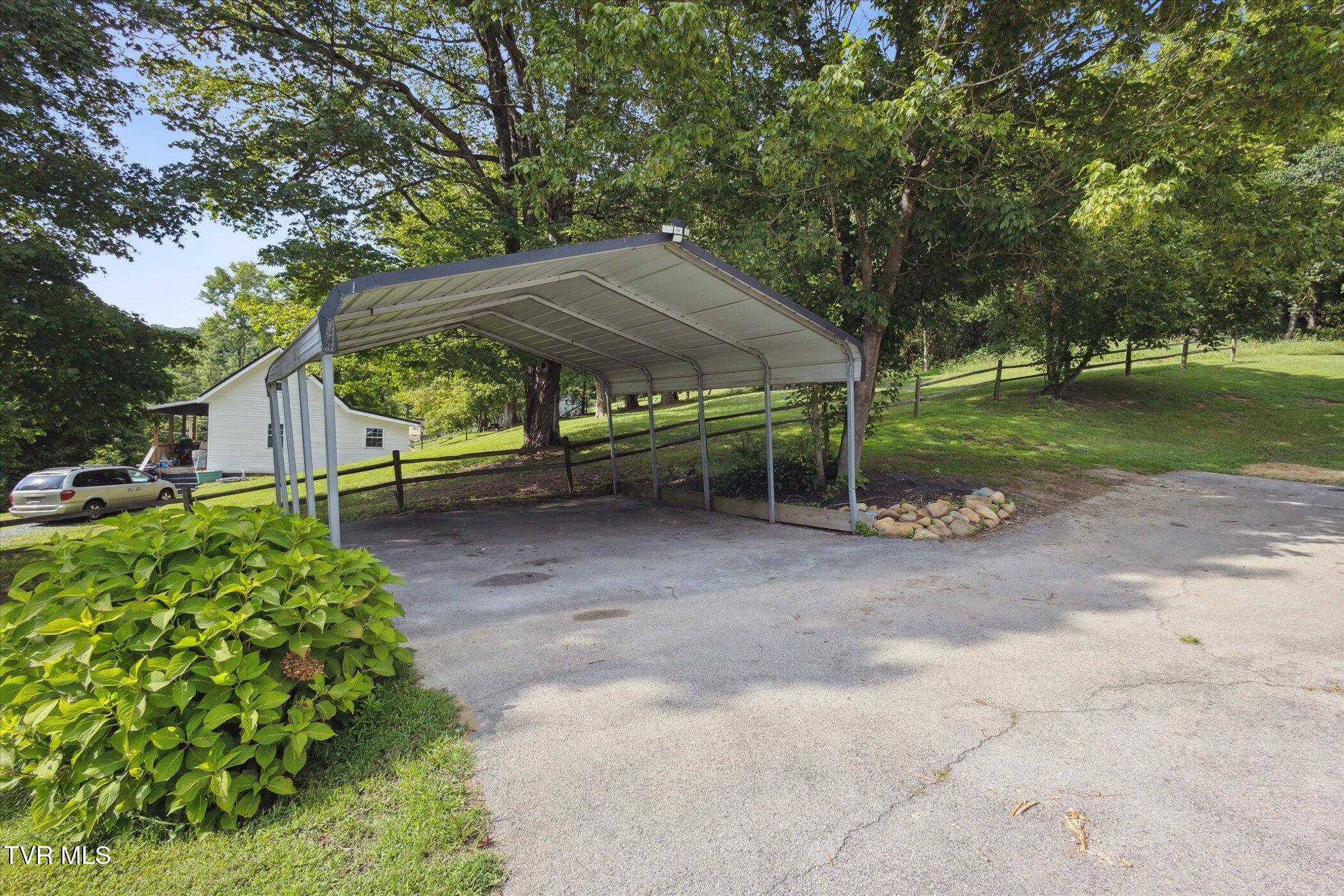 233 Lucy Road Kingsport, TN 37660 - Photo 40 of 40 40-233-Lucy-Rd-Kingsport-TN-37660-Window