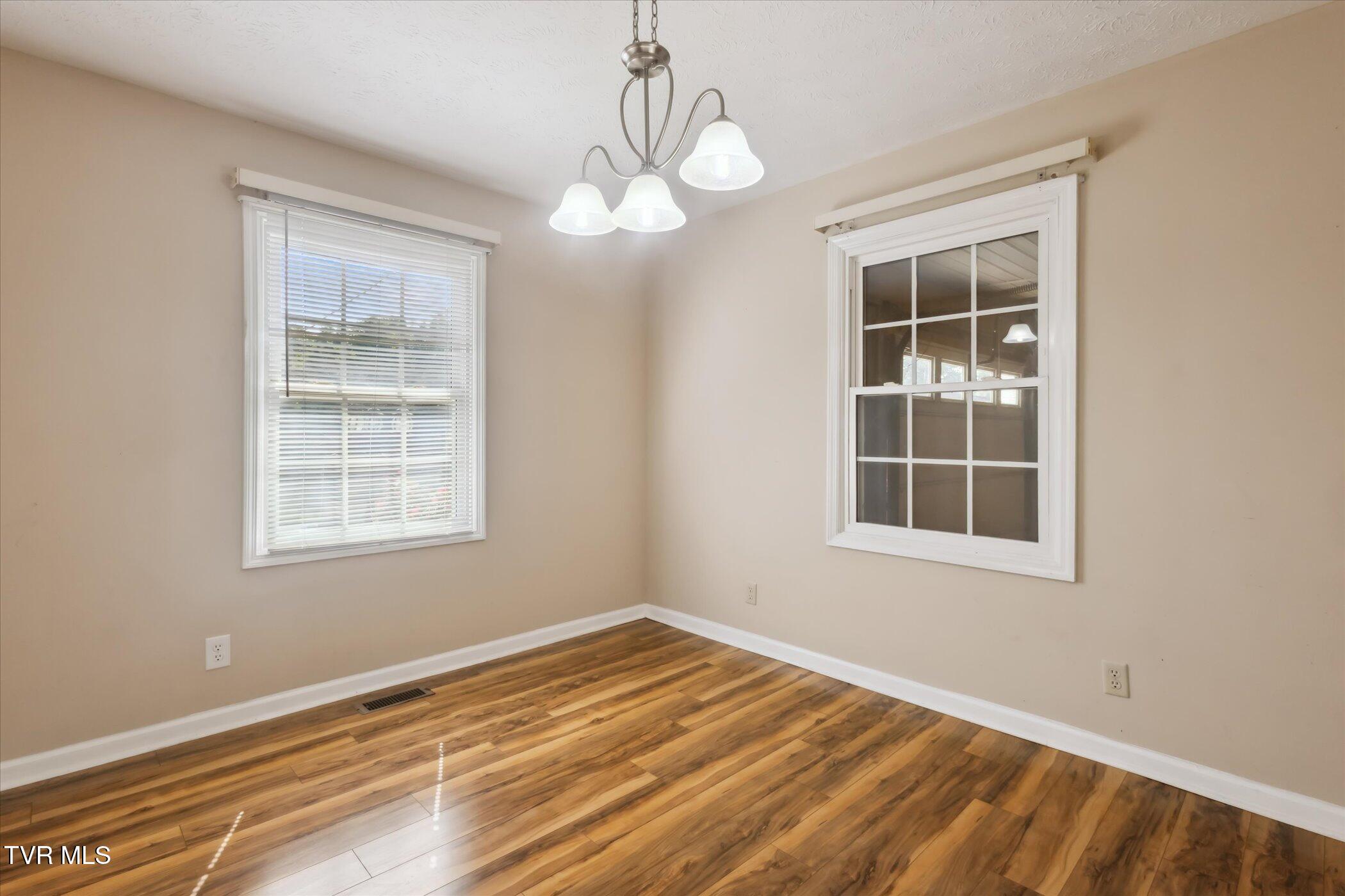 233 Lucy Road Kingsport, TN 37660 - Photo 6 of 40 09-233-Lucy-Rd-Kingsport-TN-37660-Window