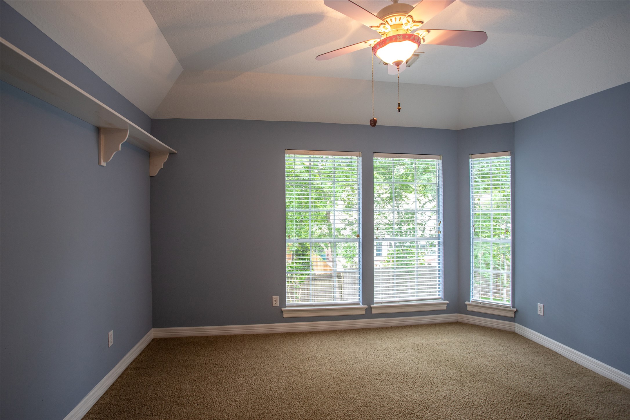 95 Rush Haven Drive The Woodlands, TX 77381 - Photo 23 of 30 1 Secondary bedroom