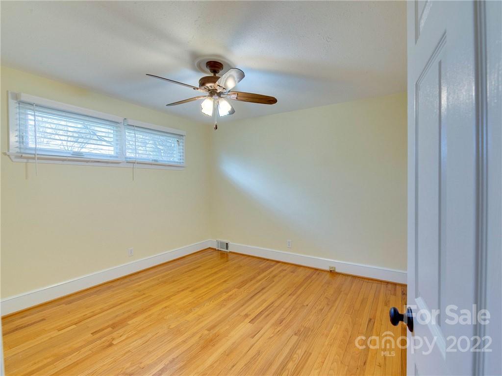 1007 Andover Road, Unit A3 Charlotte, NC 28211 - Photo 24 of 38 a view of an empty room