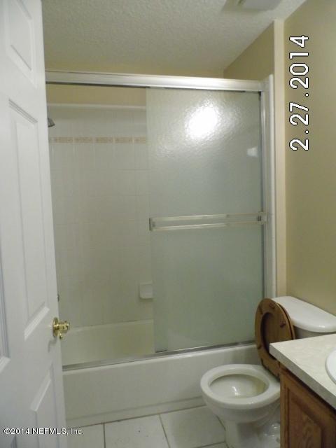 5192 Country Estates Road Middleburg, FL 32068 - Photo 5 of 11 hall bath