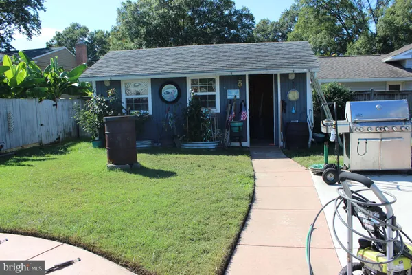 $699,900 | 418 Florida Avenue, Herndon, VA 20170