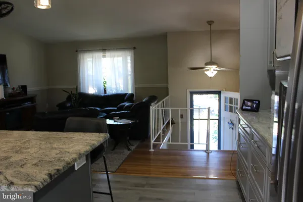 $699,900 | 418 Florida Avenue, Herndon, VA 20170