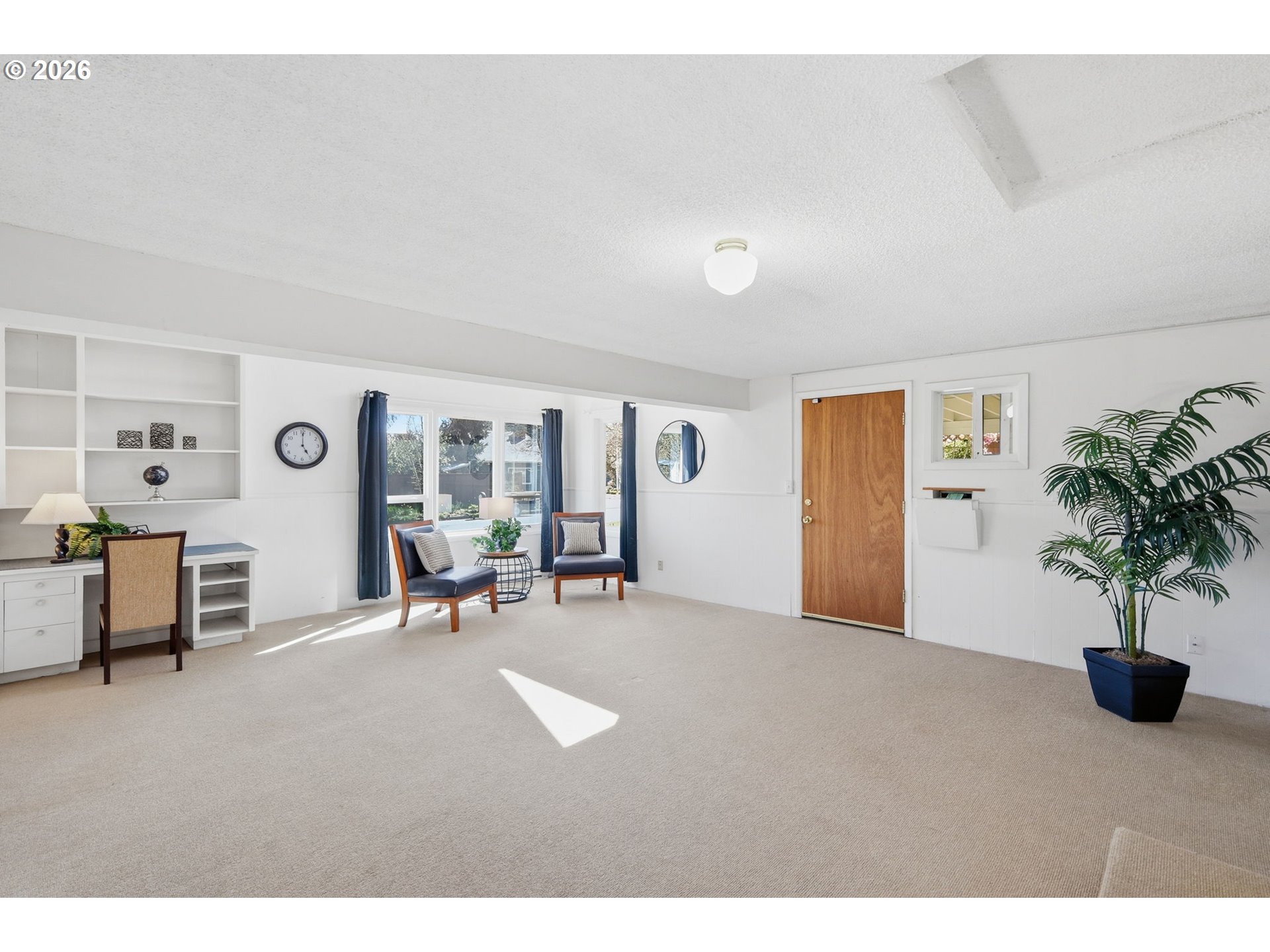 1090 Corydon Street Eugene, OR 97401 - Photo 20 of 47 Family Room