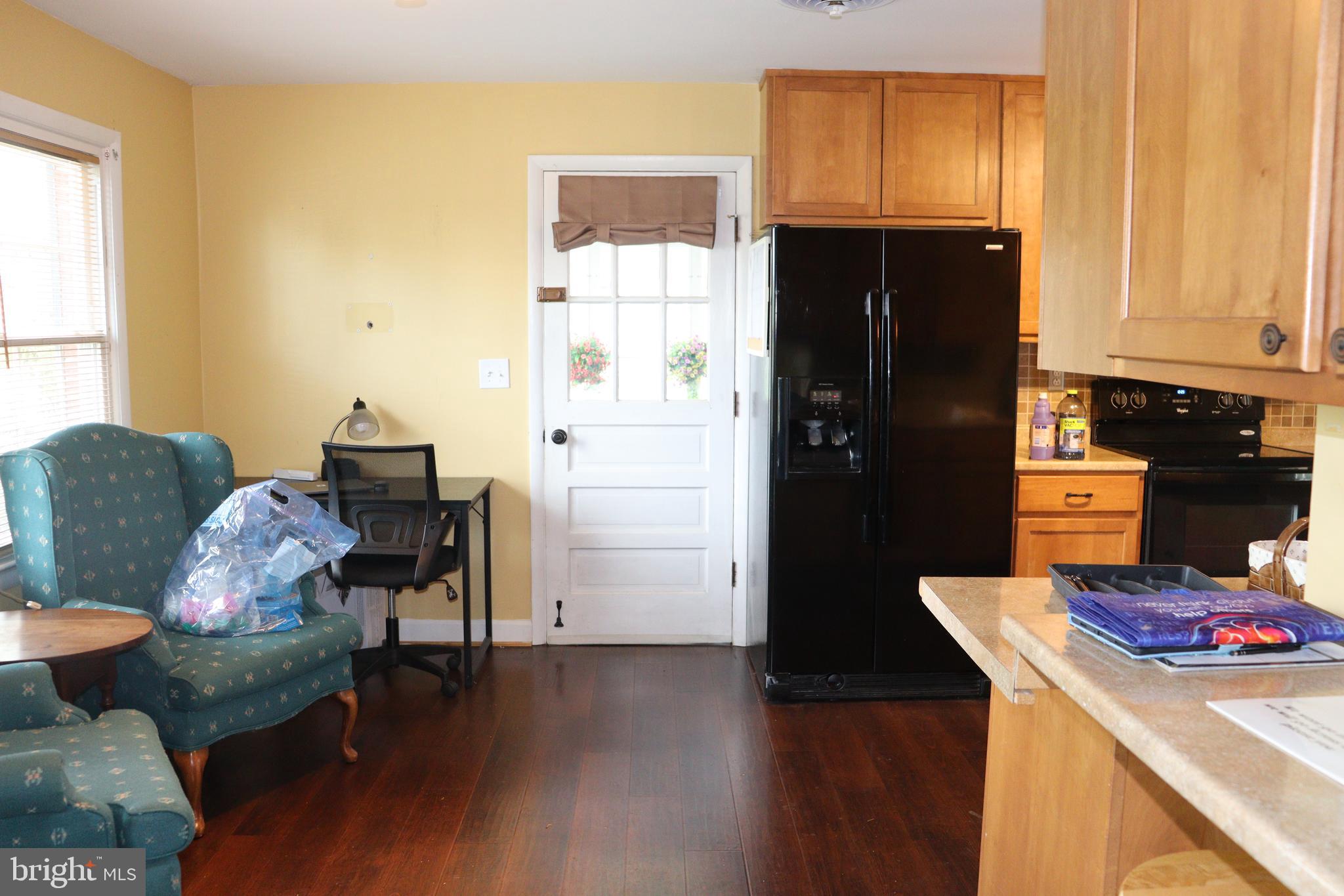 229 Dover Road Warrenton, VA 20186 - Photo 9 of 32