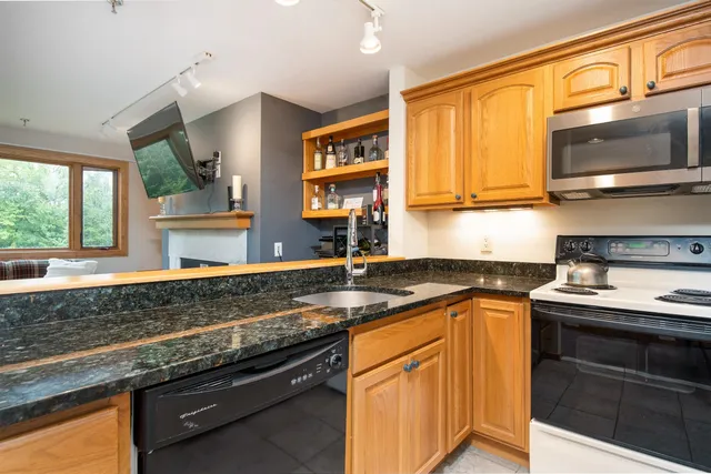 $519,000 | 118 High Ridge Road, Unit E18, Killington, VT 05751