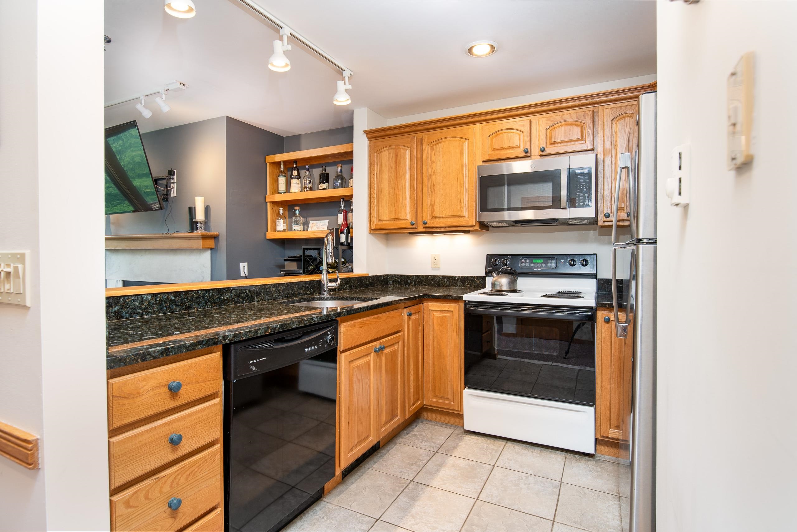 118 High Ridge Road, Unit E18 Killington, VT 05751 - Photo 18 of 39