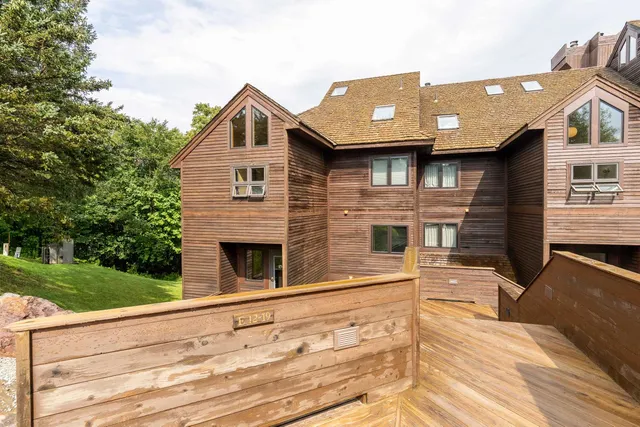 $519,000 | 118 High Ridge Road, Unit E18, Killington, VT 05751